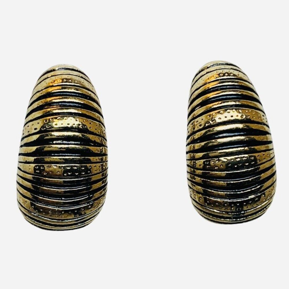Vintage Ridged Carved Black & Gold Shiny 1/2 Moon Hoop Clip-on Stud Earrings